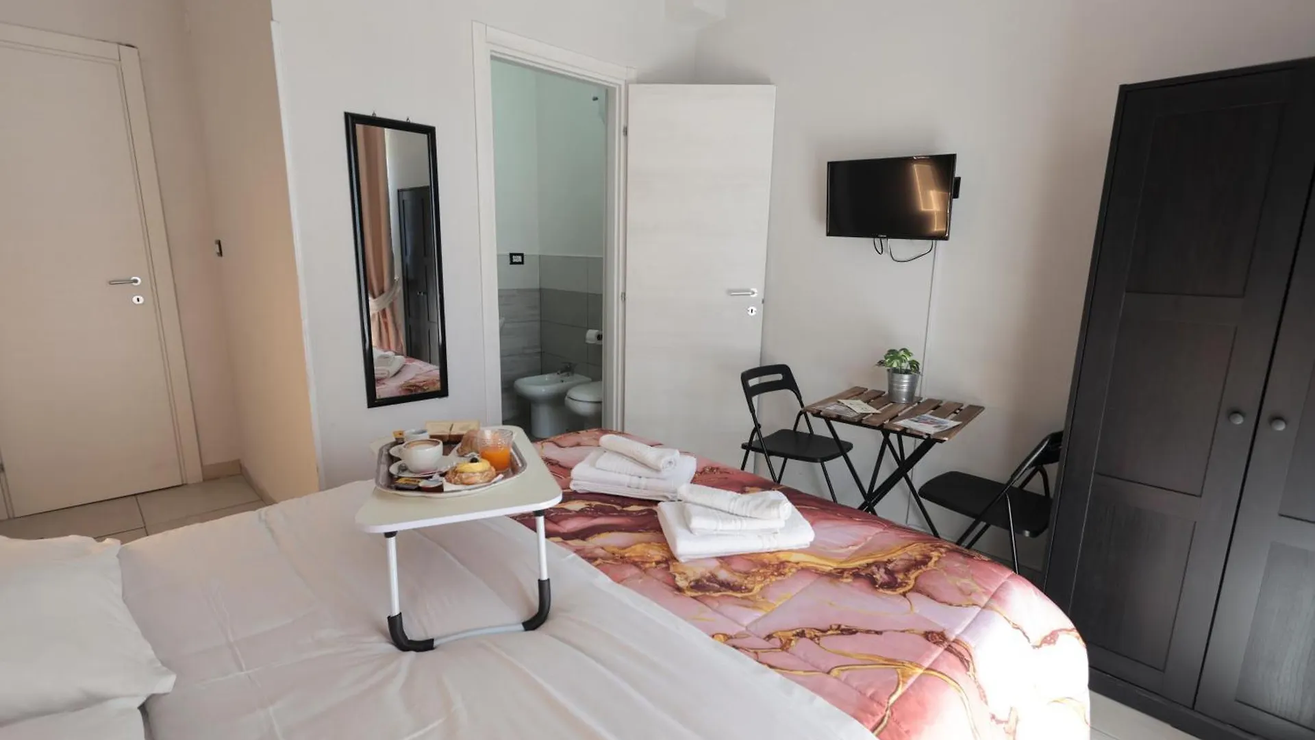 A Cartulina E Napule Bed & Breakfast Naples