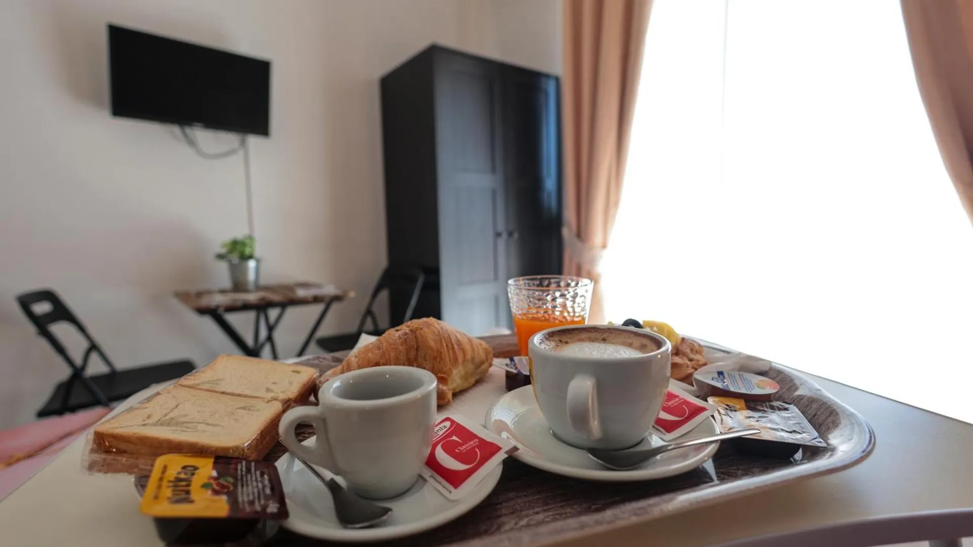A Cartulina E Napule Bed & Breakfast Naples Italy