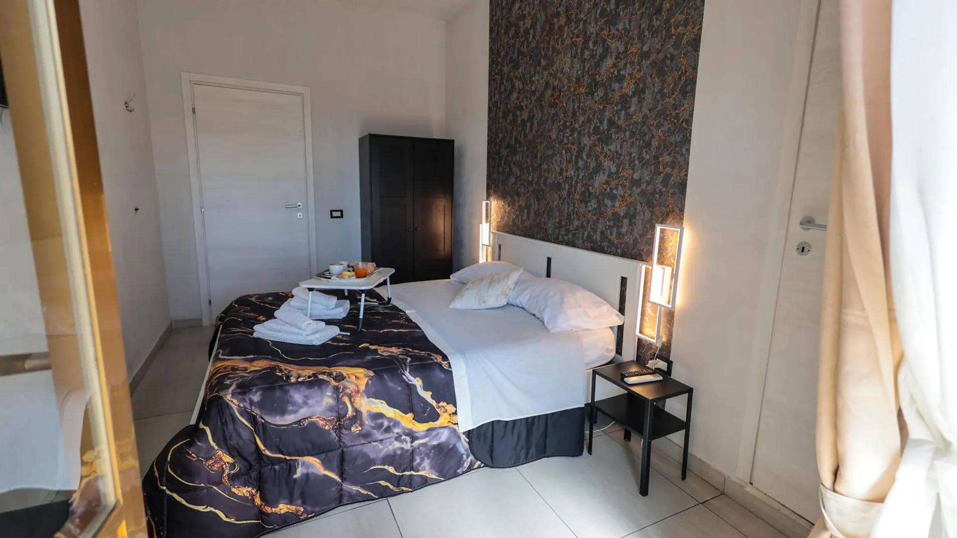 A Cartulina E Napule Bed & Breakfast Naples