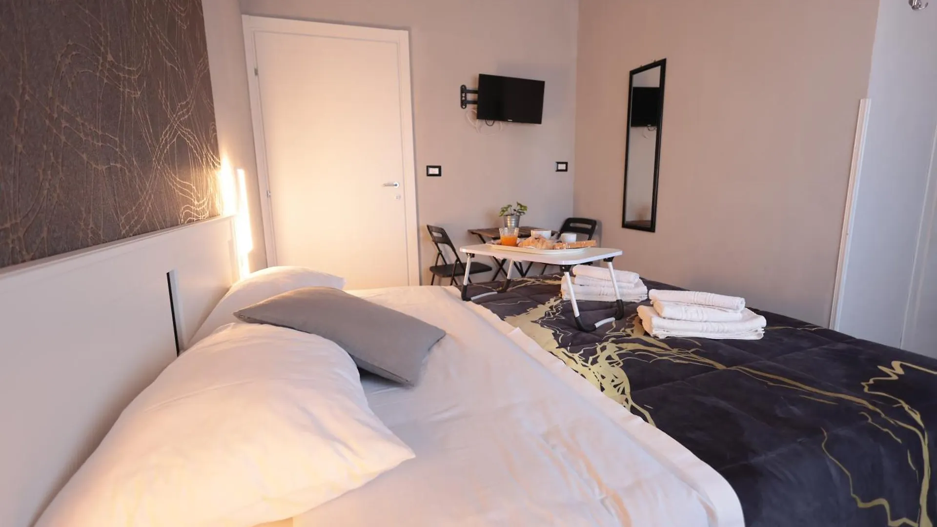 A Cartulina E Napule Bed & Breakfast Naples 0*,