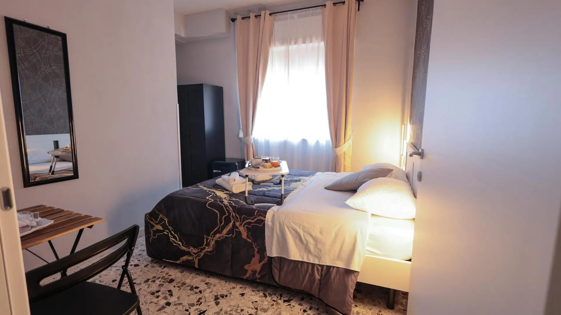 A Cartulina E Napule Bed & Breakfast Naples